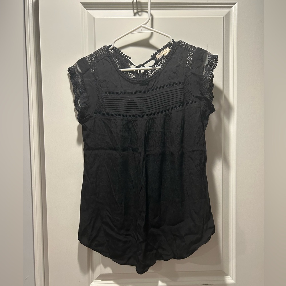 Meadow Rue Black Short Sleeve Blouse